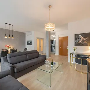  Apartment Bnbutler - Via Foppa 7 - 130 Mq In Posizione Strategica Italy