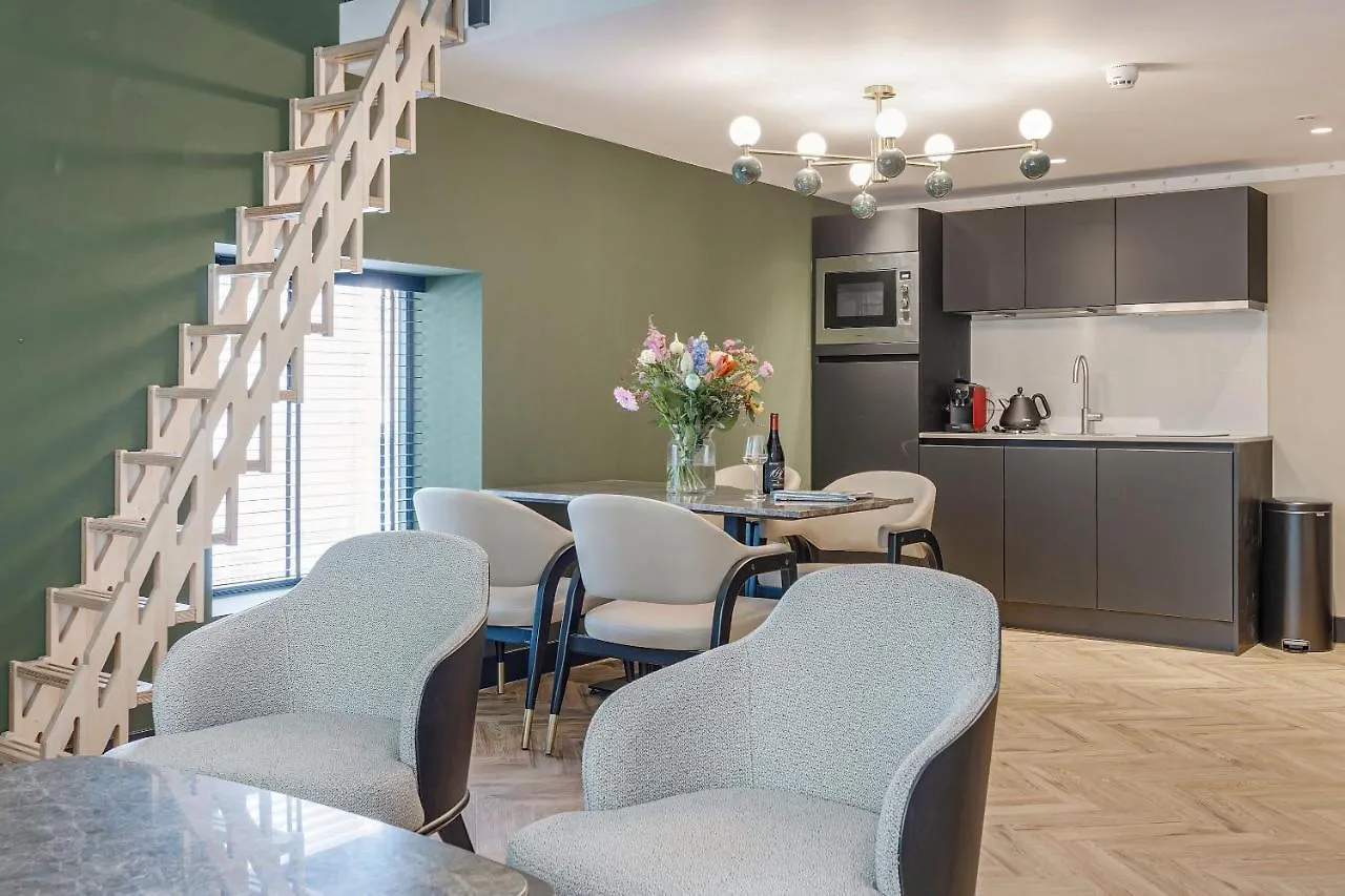 Bens The Walton Apartment Amsterdam