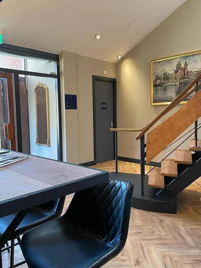Bens The Walton Apartment Amsterdam